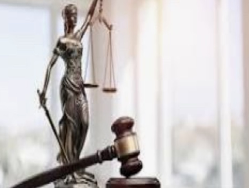 Judicial VS Administrateve>
                     </div>
                     <div class=